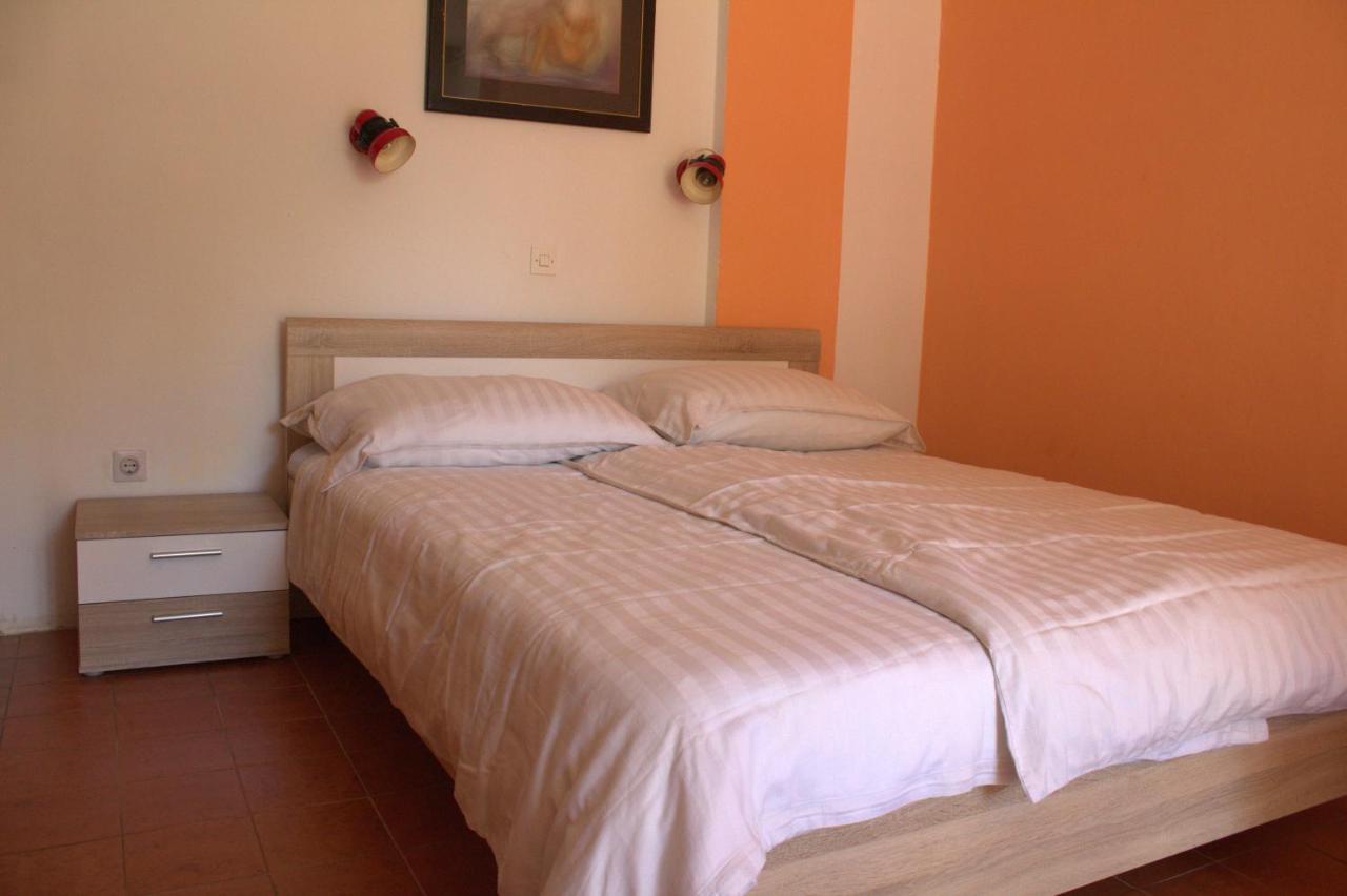 Apartments Marija Murine Екстер'єр фото