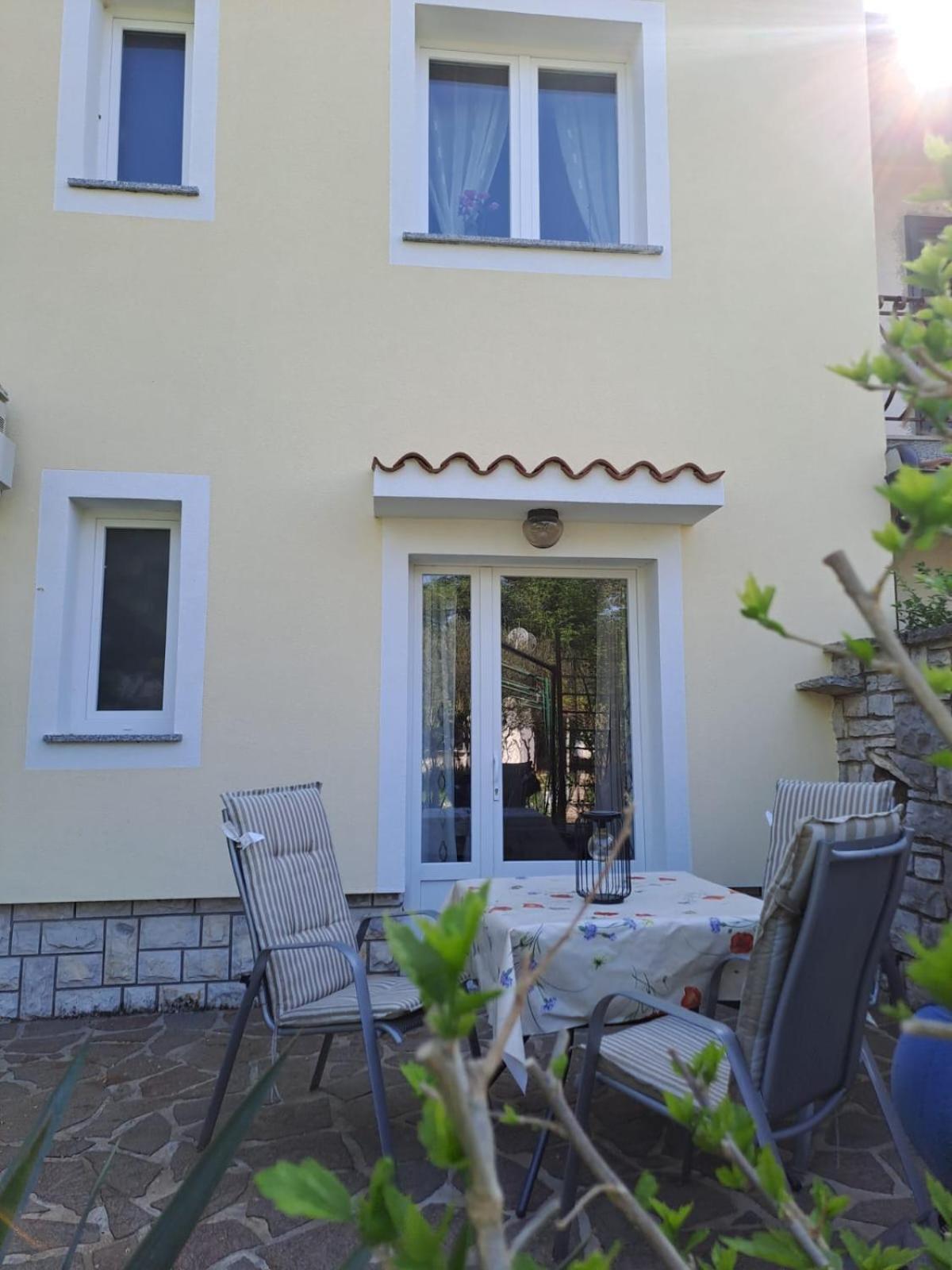 Apartments Marija Murine Екстер'єр фото