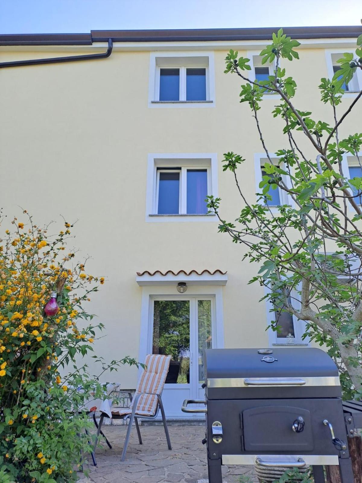 Apartments Marija Murine Екстер'єр фото