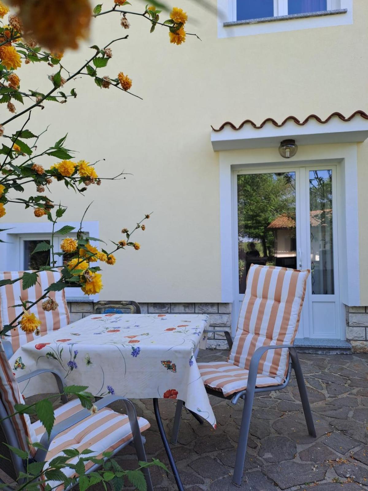 Apartments Marija Murine Екстер'єр фото